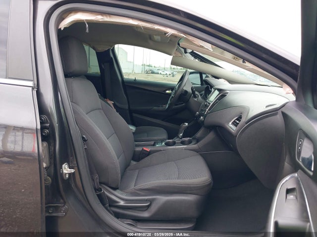 1G1BE5SM6H7269168 Chevrolet Cruze Lt Auto