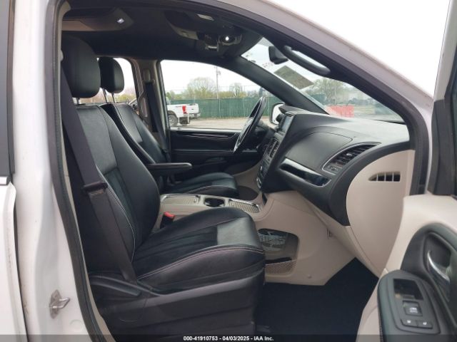 2C4RDGCG4HR662744 Dodge Grand Caravan Sxt