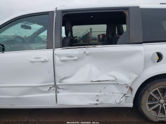 2C4RDGCG4HR662744 Dodge Grand Caravan Sxt