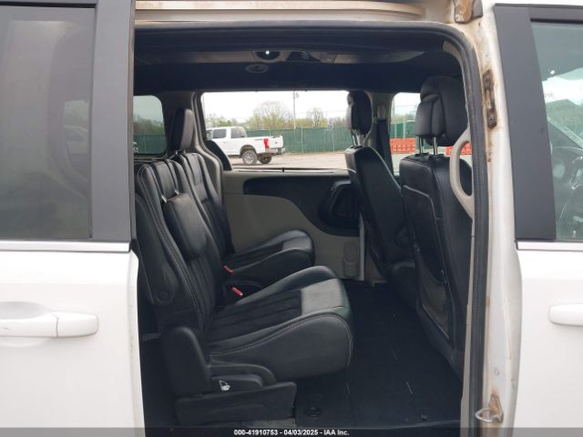 2C4RDGCG4HR662744 Dodge Grand Caravan Sxt