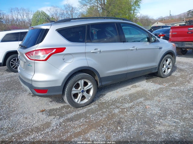 1FMCU0GX5FUA04515 Ford ESCAPE SE