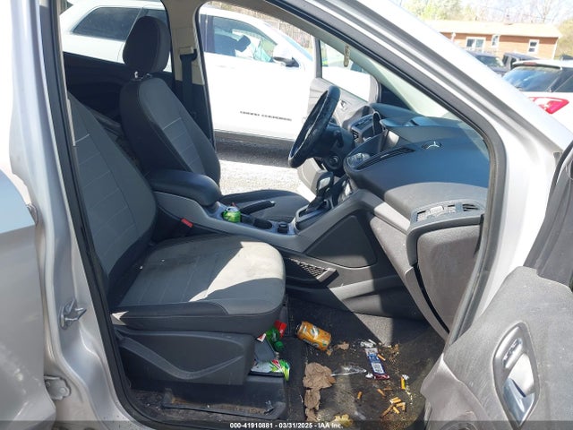 1FMCU0GX5FUA04515 Ford ESCAPE SE