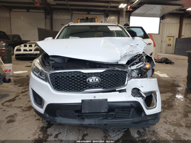 5XYPG4A35HG242606 KIA 2017