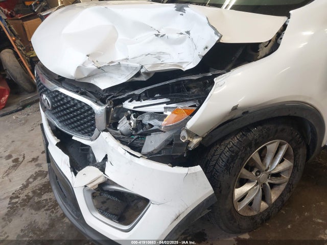 5XYPG4A35HG242606 KIA 2017