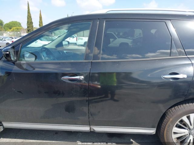 5N1DR2MN2HC635509 Nissan Pathfinder Sv