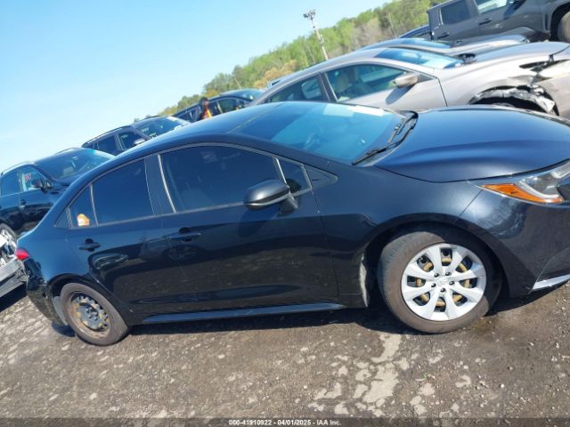 JTDEPMAE8MJ170870 Toyota COROLLA LE