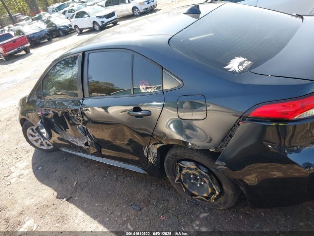 JTDEPMAE8MJ170870 Toyota COROLLA LE