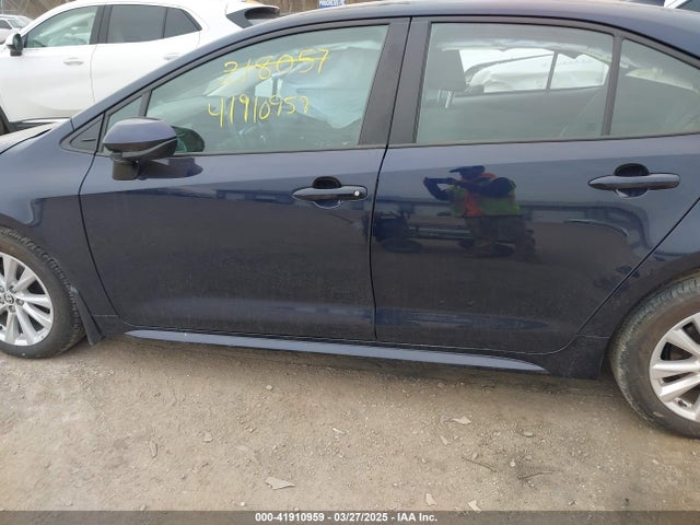 5YFB4MDE3RP218057 Toyota COROLLA LE
