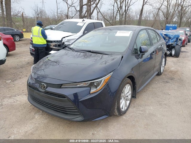 5YFB4MDE3RP218057 Toyota COROLLA LE
