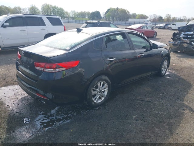 5XXGT4L35GG039310 KIA Optima Lx