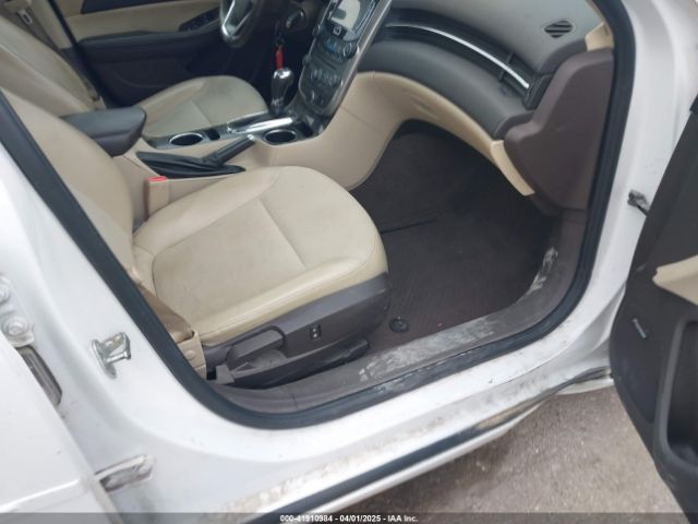 1G11E5SL5EF279016 Chevrolet MALIBU 2LT