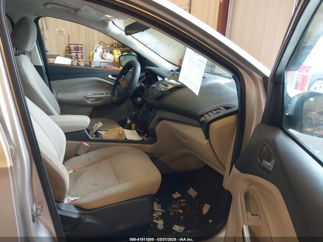 1FMCU9G93HUB30994 Ford ESCAPE SE
