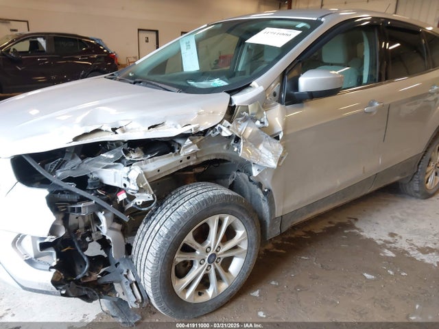 1FMCU9G93HUB30994 Ford ESCAPE SE