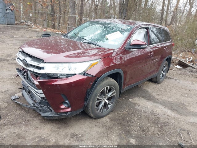 5TDBZRFH3KS960526 Toyota Highlander Le