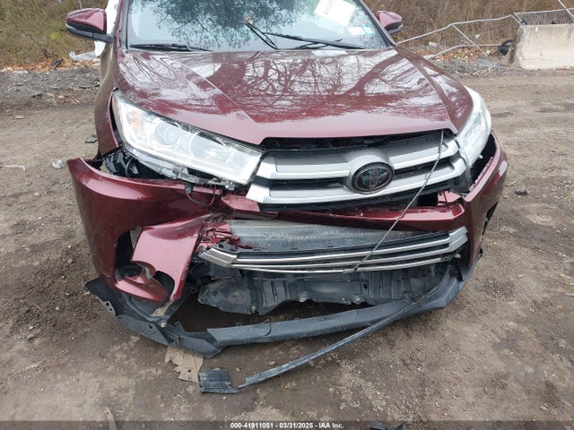 5TDBZRFH3KS960526 Toyota Highlander Le