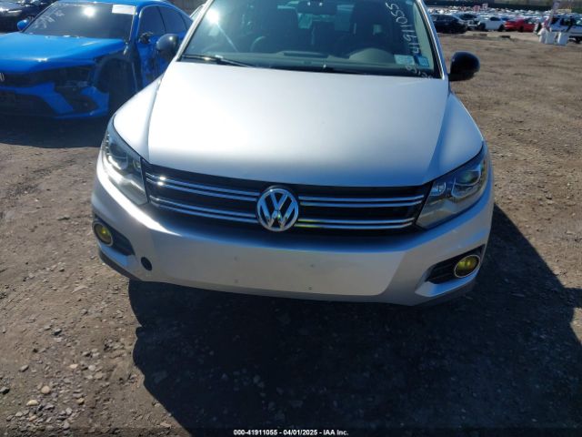 WVGUV7AXXHK030495 Volkswagen Tiguan 2.0t Sport