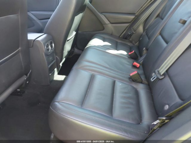 WVGUV7AXXHK030495 Volkswagen Tiguan 2.0t Sport