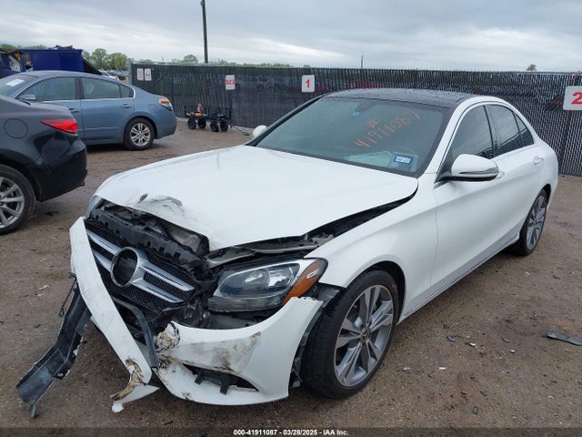 55SWF4JB1JU237940 Mercedes-Benz C 300