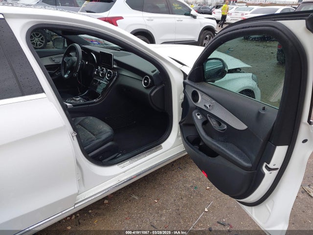 55SWF4JB1JU237940 Mercedes-Benz C 300