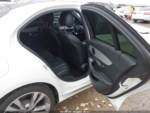 55SWF4JB1JU237940 Mercedes-Benz C 300