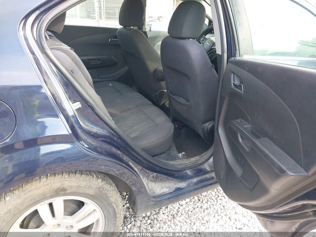 1G1JC5SH2F4114880 Chevrolet Sonic Lt Auto