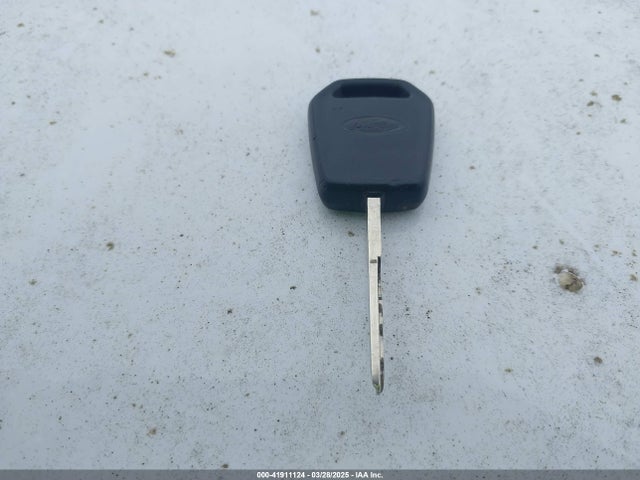 1FTMF1C87GKE32929 Ford F-150 Xl