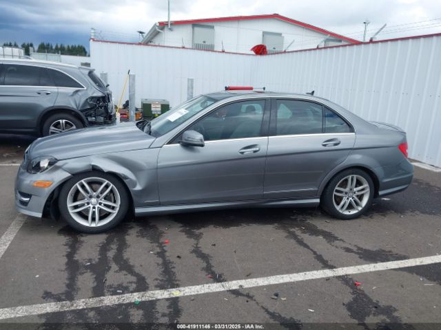 WDDGF8AB5ER318166 Mercedes-Benz C 300 Luxury 4matic/sport 4matic