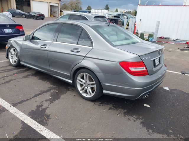WDDGF8AB5ER318166 Mercedes-Benz C 300 Luxury 4matic/sport 4matic