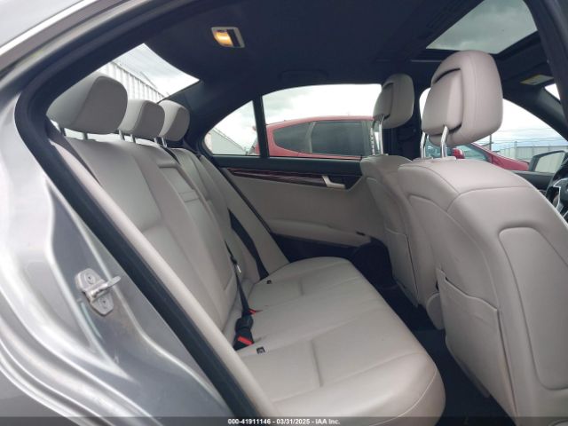 WDDGF8AB5ER318166 Mercedes-Benz C 300 Luxury 4matic/sport 4matic