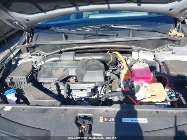 KNDPUCAG8P7083839 KIA Sportage Hybrid Lx