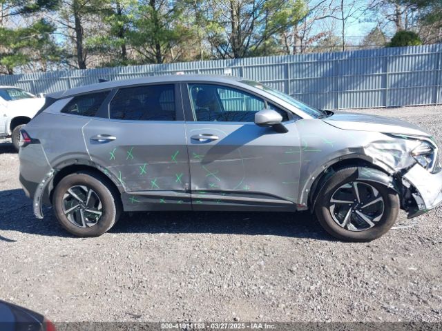 KNDPUCAG8P7083839 KIA Sportage Hybrid Lx