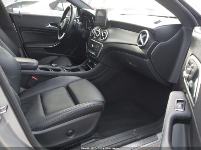 WDDSJ4EB3KN740161 Mercedes-Benz CLA 250