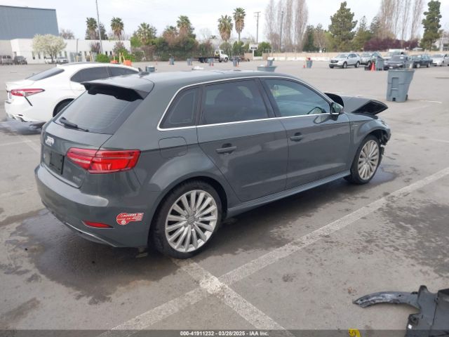 WAUSPBFFXHA126784 Audi A3 E-tron 1.4t Premium