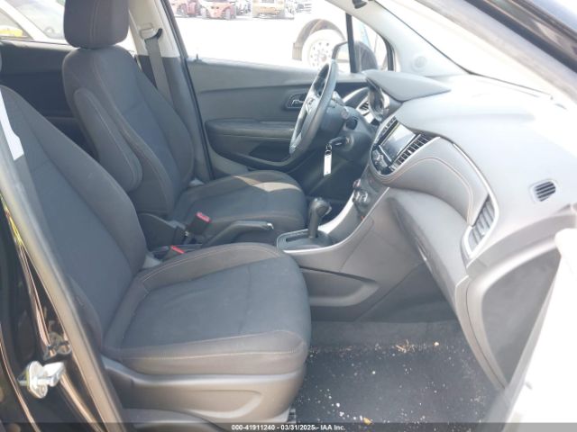 KL7CJKSB7LB086840 Chevrolet Trax Fwd Ls