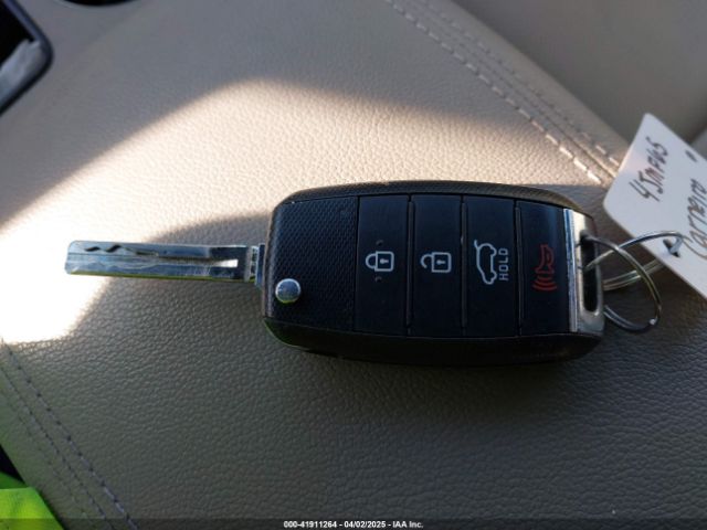 KNDP6CAC4L7689656 KIA SPORTAGE S