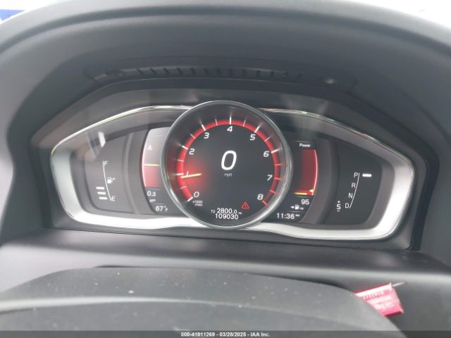 2017 VOLVO XC60 YV440MDU4H2156934 Photo 6