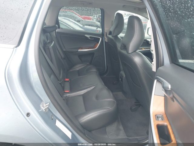 2017 VOLVO XC60 YV440MDU4H2156934 Photo 7