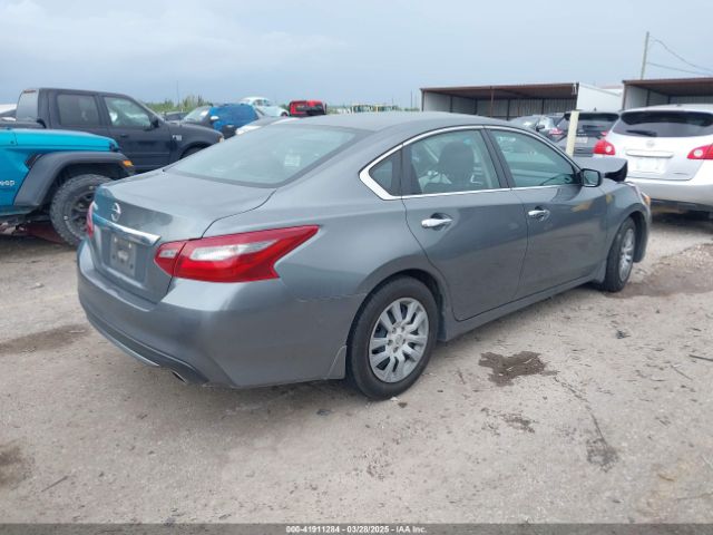 1N4AL3AP1JC227423 Nissan Altima 2.5 S