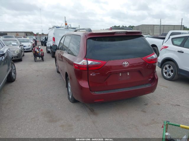 5TDKZ3DC6LS074531 Toyota SIENNA LE
