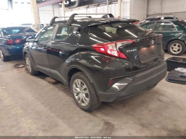 JTNKHMBX0M1120864 Toyota C-HR LE