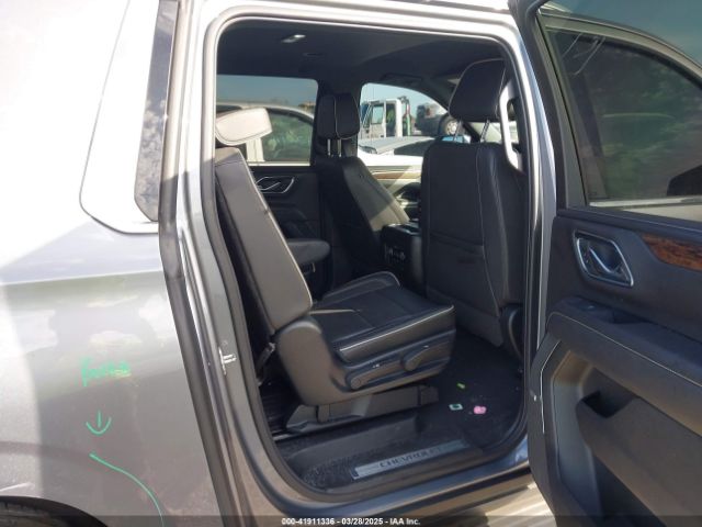 1GNSKFKD2NR138333 Chevrolet Suburban 4wd Premier