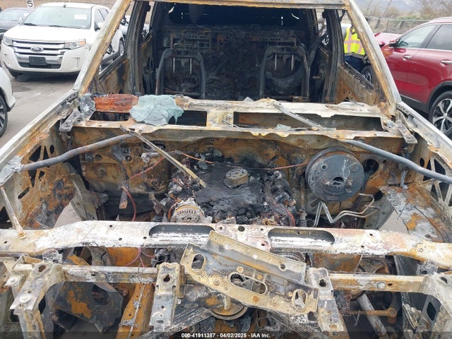3GTU2VEC4EG389403 GMC l83 - vvt, afm (active fuel management), aluminum
