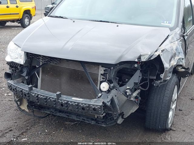 2C4RDGBG5KR664866 Dodge Grand Caravan Se