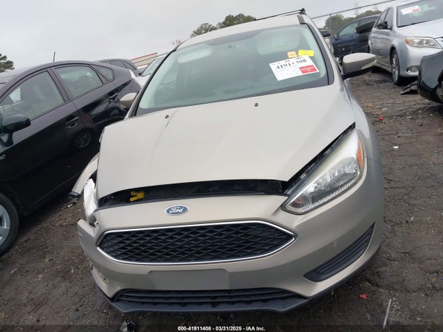 1FADP3K21GL330998 Ford FOCUS SE