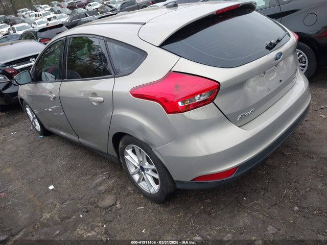 1FADP3K21GL330998 Ford FOCUS SE
