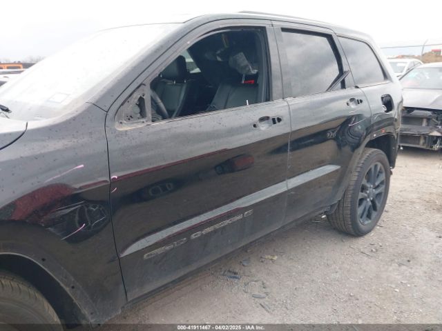 1C4RJEAG5NC153170 Jeep Grand Cherokee Wk Laredo X 4x2