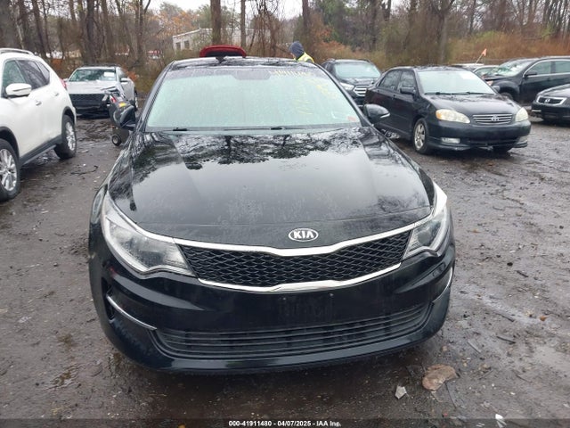 5XXGT4L38JG271181 KIA Optima Lx