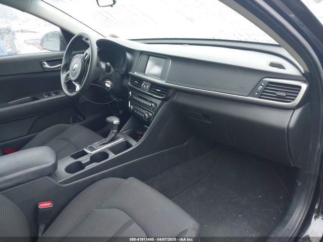 5XXGT4L38JG271181 KIA Optima Lx