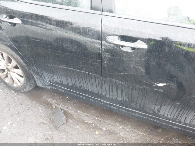 5XXGT4L38JG271181 KIA Optima Lx