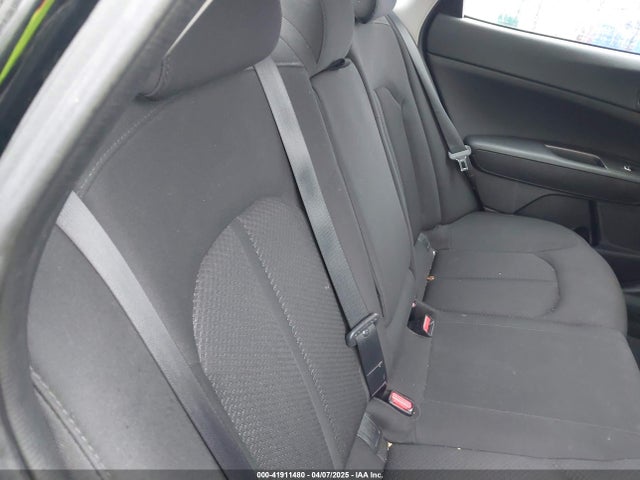 5XXGT4L38JG271181 KIA Optima Lx